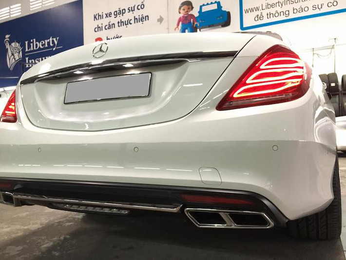 Sau khi được trang bị "full kit" S65 AMG, chiếc S500L đã có ngoại hình không khác gì so với Mercedes-AMG S65 gốc với chi phí có thể chấp nhận được với những chủ sở hữu S-Class. Đặc biệt, chiếc xe còn hưởng lợi so với S65 AMG khi có chiều dài cơ sở lớn hơn một chút, khiến không gian hàng ghế sau rộng rãi hơn.