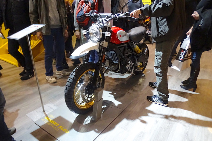 Dựa trên bản "địa hình đường phố" Urban Enduro, Ducati Scrambler Desert Sled là 1 trong 2 phiên bản mới nhất của dòng xe hoài cổ Ducati Scrambler. Với chiếc xe, Ducati đã tìm cách để biến Scrambler trở thành một chiếc "cào cào" Enduro hay Dual Sport, trong khi vẫn giữ nguyên chất cổ điển đã tạo nên thành công của dòng xe này.