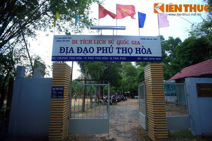 Đó chính là địa đạo Phú Thọ Hòa - một hệ thống địa đạo từng phát triển mạnh tại khu vực Phú Thọ Hòa ở phía Tây Sài Gòn thời kỳ chống Pháp và chống Mỹ. Ngày nay cổng vào di dích này nằm ở số 139 đường Phú Thọ Hòa, phường Phú Thọ Hòa, quận Tân Phú, TPHCM.