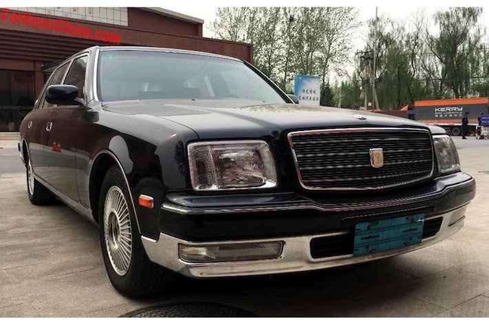 Toyota Century là dòng xe siêu sang duy nhất tới từ Nhật Bản với lịch sử từ năm 1967 nhằm kỷ niệm 100 năm ngày sinh Sakichi Toyoda - người sáng lập hãng xe Toyota và hiện đã trải qua 3 thế hệ. Tuy nhiên, thế hệ thứ 3 của Century là dòng xe "đặc chủng" của Hoàng gia Nhật và chỉ được sản xuất với số lượng 4 chiếc.