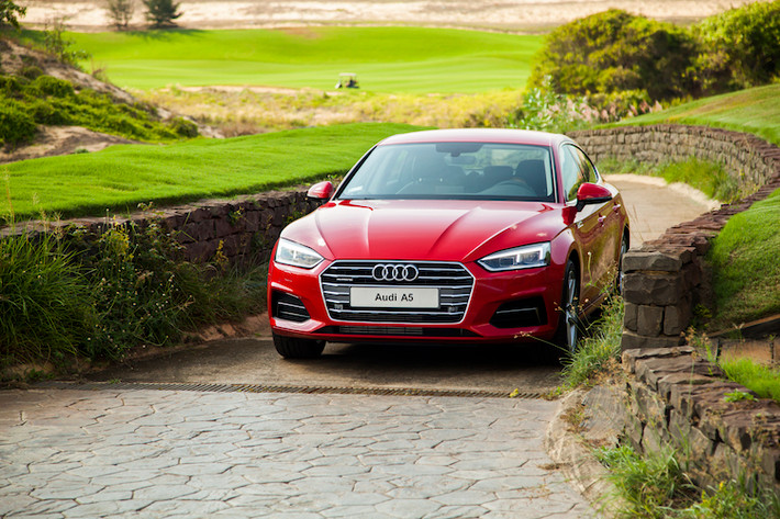 Tại triển lãm Paris 2016, mẫu xe sang với thiết kế cá tính Audi A5 Sportback 2017 thế hệ mới đã được ra mắt lần đầu tiên. Vào đầu tháng 5 năm nay, một lô A5 Sportback 2017 đặc biệt đã lần đầu "đặt chân" tới Việt Nam để phục vụ hội nghị APEC 2017. Vừa qua dòng xe này đã chính thức được Audi Việt Nam nhập khẩu và phân phối đại trà dành cho mọi khách hàng Việt.