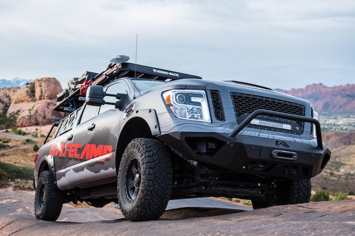 Theo Nissan, Titan Project Basecamp đã được độ tới hơn 60 chi tiết và phụ kiện khác nhau. Ngay từ cái nhìn đầu tiên, có thể dễ dàng nhận ra Titan Project Basecamp đã có ngoại hình của một chiếc xe offroad thực thụ với bộ ba-đờ-sốc" trước sau bằng thép và các tấm nẹp ốp nới rộng hốc bánh.