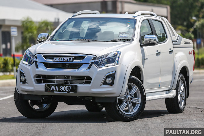 Bắt đầu từ năm ngoái, mẫu xe bán tải Isuzu D-Max bản nâng cấp giữa vòng đời (facelift) đã lần lượt được hãng xe Isuzu ra mắt tại nhiều nước châu Á. Ở thị trường Malaysia, sự xuất hiện của D-Max 2017 cũng đồng thời dẫn tới phiên bản đặc biệt mới với tên gọi Z-Prestige, sở hữu nhiều "option" cao cấp hơn so với các bản thấp hơn.
