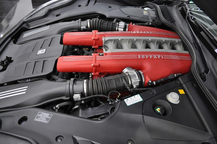 Sau khi nâng cấp, khối động cơ V12 6.3l nạp khí tự nhiên của F12Berlinetta đã có công suất lên tới 781 PS cùng mô-men xoắn cực đại 722 Nm.