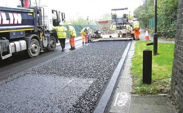 Giá nhựa đường tăng 32%, 44 dự án nghìn tỷ nguy cơ đội vốn