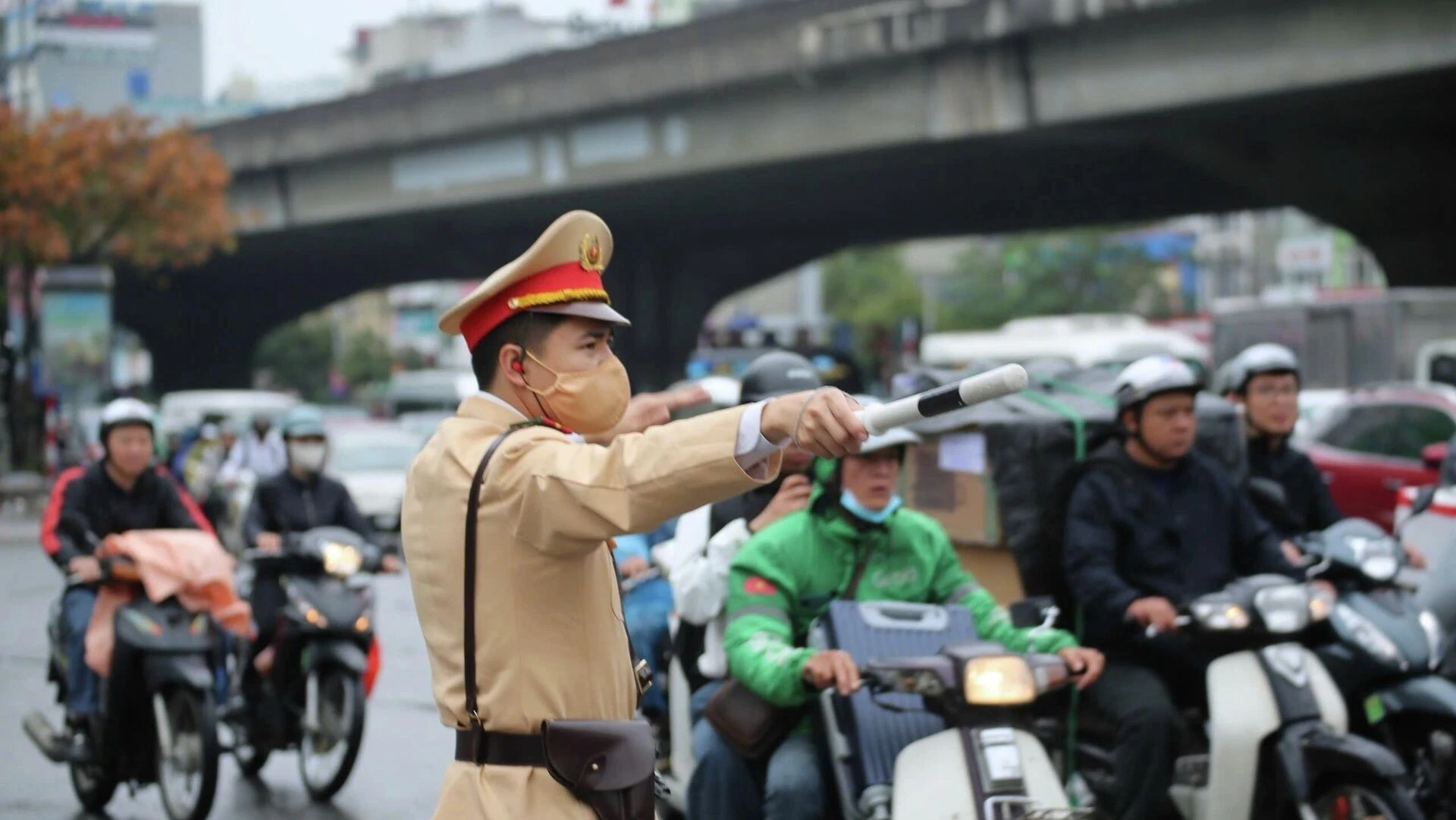 Hà Nội thí điểm cấm xe máy xăng tại 9 phường Vành đai 1 từ 1/7