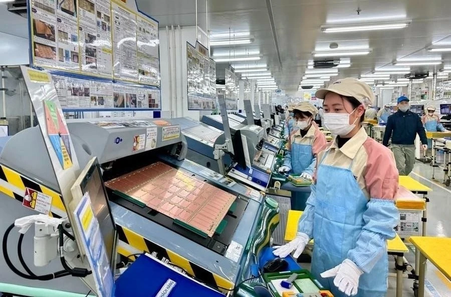 Áp lực kép: Chi phí tăng, lãi suất cao bào mòn doanh nghiệp sản xuất