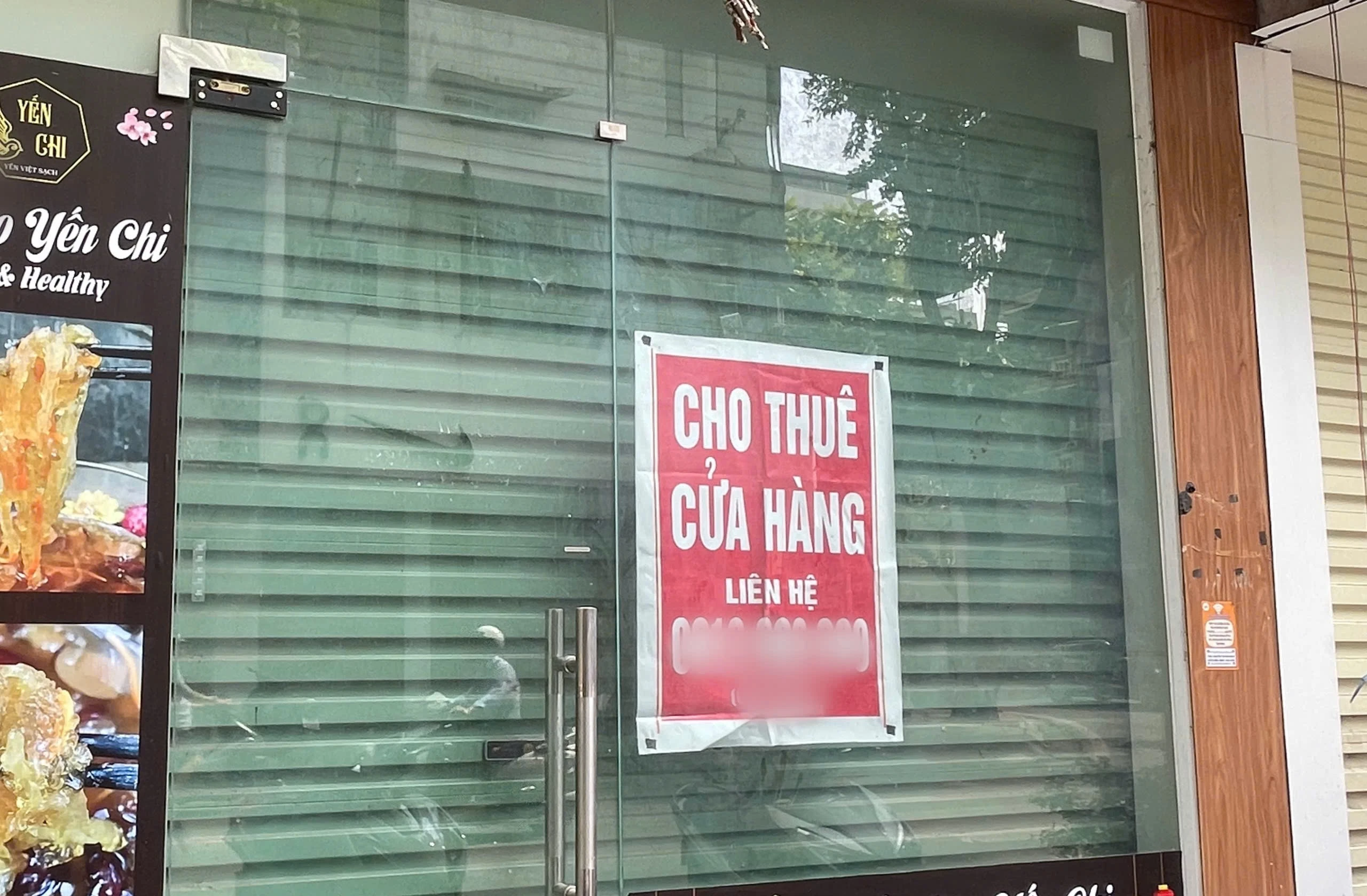 Làn sóng rút lui âm thầm của cửa hàng mặt phố Hà Nội