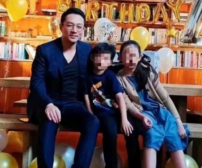 Bằng chứng cho thấy 2 con của Từ Hy Viên sống tốt hơn khi ở với bố ruột Uông Tiểu Phi và mẹ kế ảnh 1