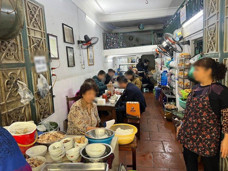 Vụ 2 quán phở bị tố đuổi khách "vì... ngồi xe lăn": Tiktoker V. M. L. chính thức lên tiếng ảnh 2