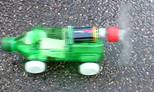 Cách làm ô tô mini bằng vỏ chai độc đáo