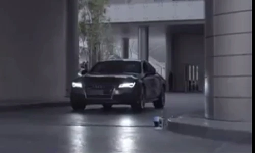 Chiếc điện thoại bí ẩn biết điều khiển xe hơi