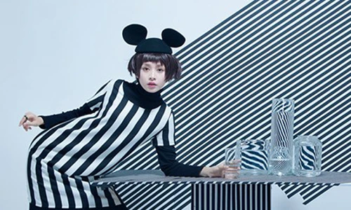 Hot girl Chi Pu đẹp lạ với tóc siêu ngắn