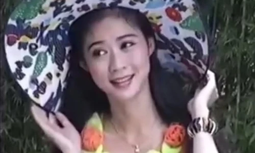 Clip hậu trường chụp ảnh của Diễm Hương thập niên 90