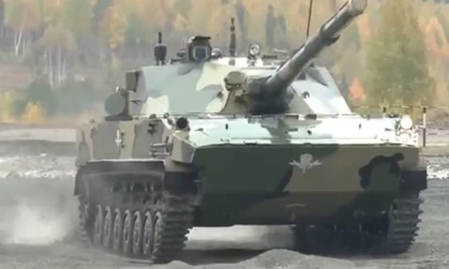 Hoa mắt trước triển lãm vũ khí siêu khủng ở Nga