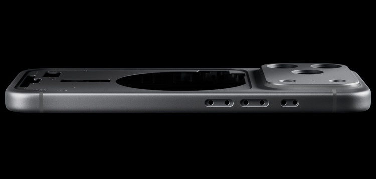 Apple tiếp tục tạo bất ngờ khi iPhone 17 Pro sử dụng khung nhôm nguyên khối thay vì titan. (Ảnh: Apple) nhom-1.png