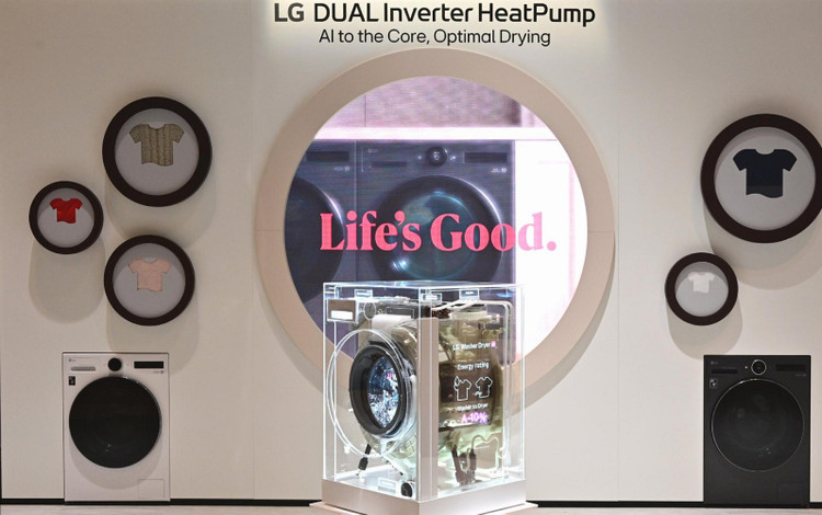 Экспозиция LG AI Home позволяет посетителям изучить возможности технологии искусственного интеллекта в уходе на дому. lg-2.png