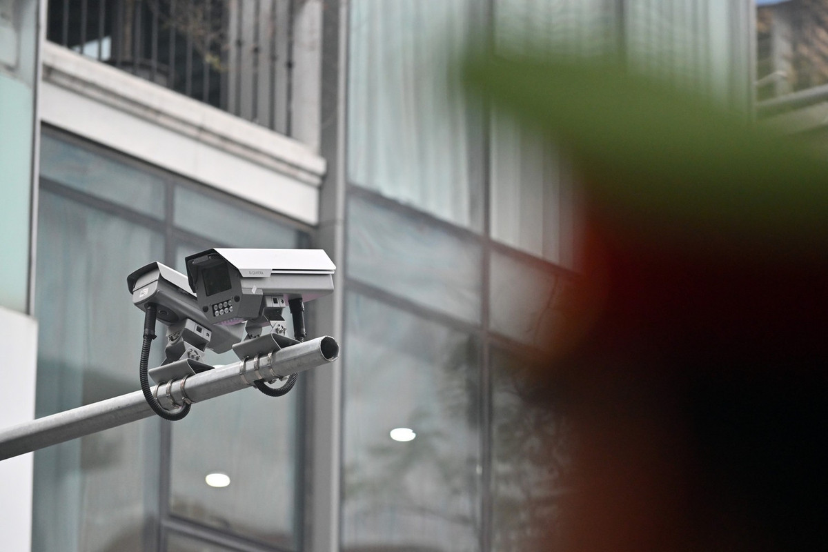 Giám sát hệ thống camera, độ phân giải cao được ví dụ như những "mắt thần" có thể ghi nhận các hình ảnh một cách sắc nét 24/24h.