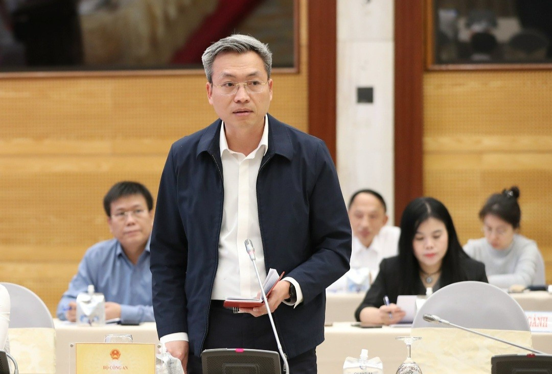 Báo Dân Xã 1000060038.jpg