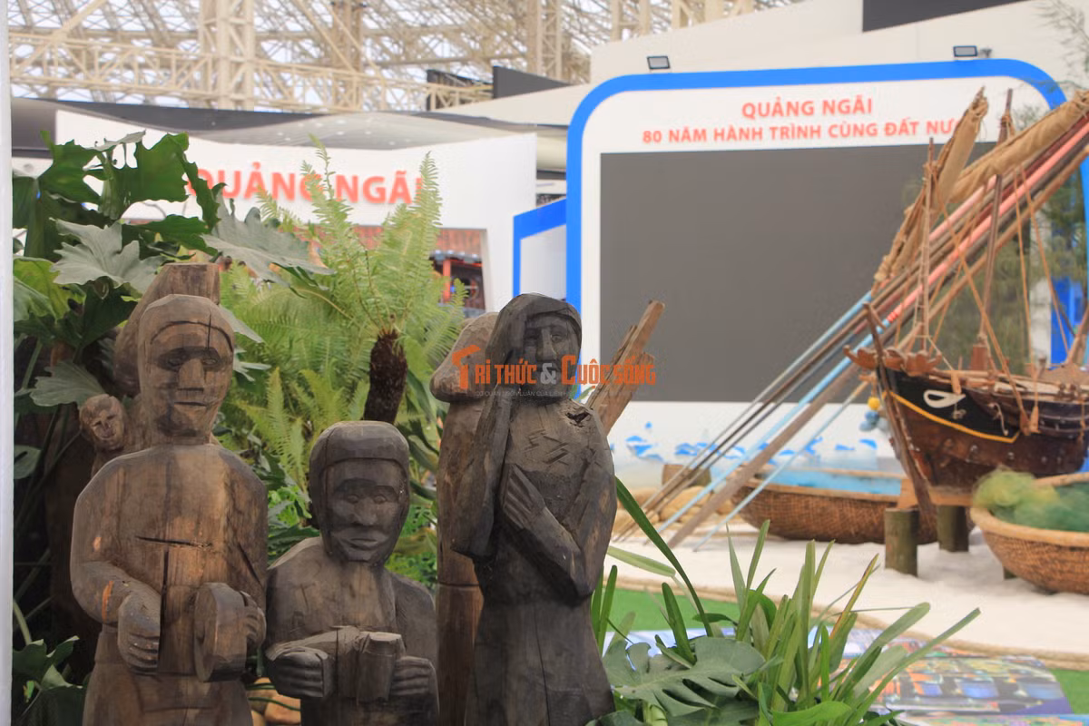 Tỉnh Quảng Ngãi với đậm đà bản sắc văn hoá dân tộc.