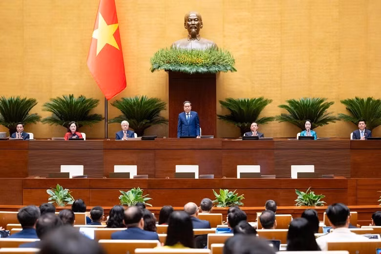 Phát biểu khai mạc tại Kỳ họp không thường lệ lần thứ Nhất, Chủ tịch Quốc hội Trần Thanh Mẫn cho biết: “Kỳ họp thể hiện quyết tâm chính trị, tinh thần chủ động, hành động quyết liệt, thực chất của Quốc hội, Chính phủ, các cơ quan trong việc thể chế và thực thi ngay các chủ trương của Đảng, đáp ứng yêu cầu, nguyện vọng của người dân, doanh nghiệp, không chậm trễ, không để lỡ thời cơ phát triển của đất nước”.