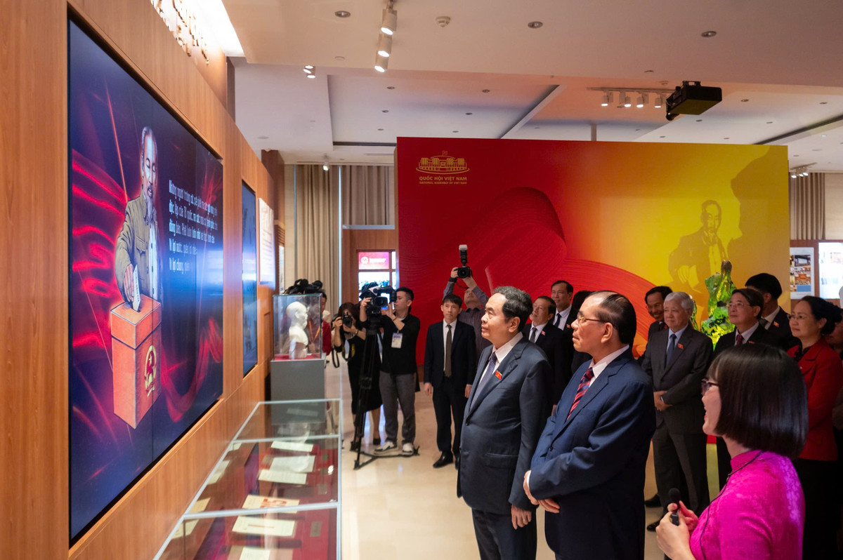 View - Khai trương Bảo tàng Quốc hội Việt Nam và bộ tem đặc biệt | Báo Tri thức và Cuộc sống - TIN TỨC PHỔ BIẾN KIẾN THỨC 24H