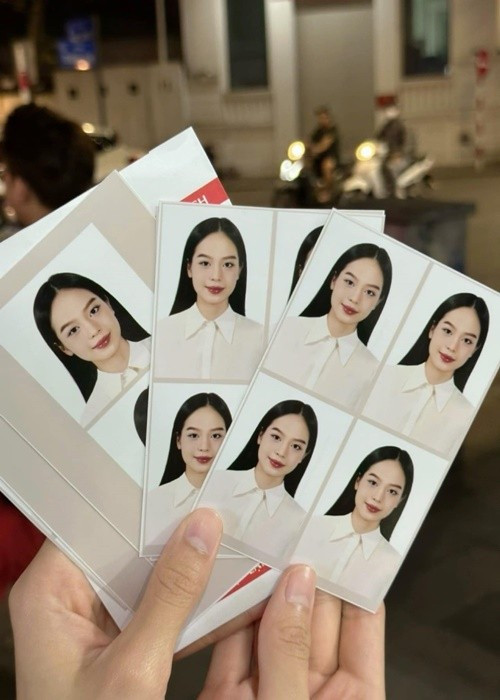 Thanh Thủy từng khoe loạt ảnh thẻ được chụp trong 15 phút. Ảnh: FB Thanh Thủy. thanhthuy2.jpg