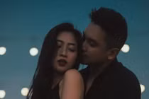  Liêu Hà Trinh xả kho loạt ảnh tình tứ bên 'nửa kia', visual đẹp hết nấc