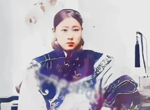 Dùng AI phục chế cuộc sống thời nhà Thanh, lộ giai nhân tuyệt sắc 