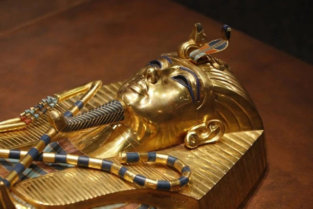 Lăng mộ vị vua nào chứa hơn 5.000 cổ vật vô giá? 