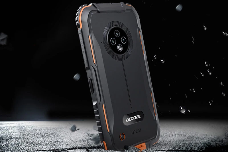 Soi Smartphone "nồi đồng cối đá", pin 4.350 mAh, giá gần 4 triệu