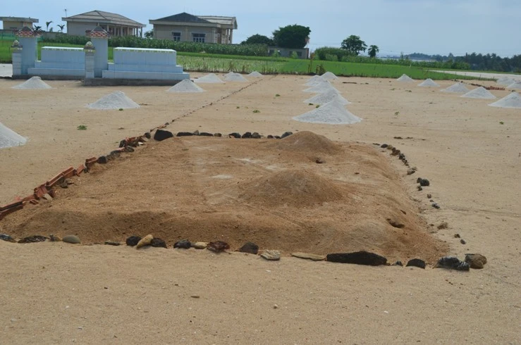 Vén màn bí ẩn mộ âm binh Hoàng Sa bi hùng 