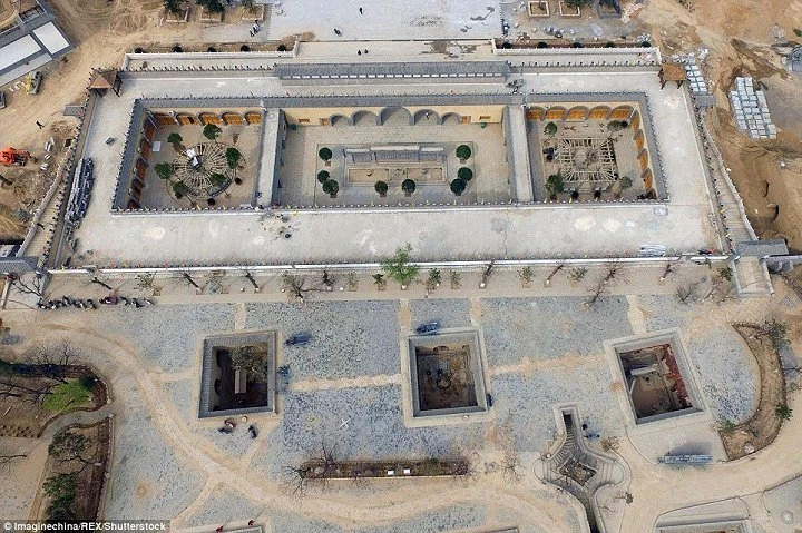 Kỳ bí tiếng cười ở ngôi làng không bóng người của Trung Quốc