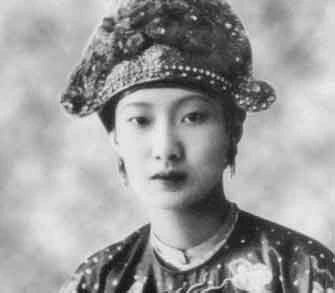 Nam Phương Hoàng Hậu lọt top nhan sắc hoàng tộc đẹp nhất TG