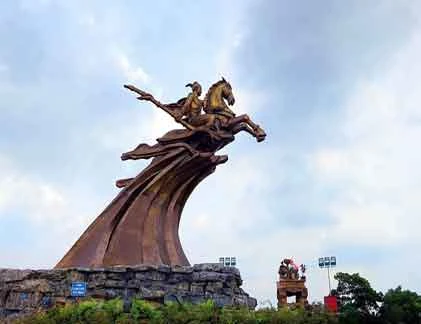 Bí ẩn những vùng đất Việt nổi tiếng linh thiêng