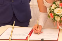 Kết hôn vì sợ muộn, liệu có mang lại hạnh phúc?