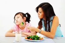 Chiều con có chừng mực, bí quyết dung hòa giữa cha - mẹ