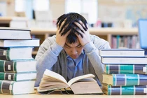 Làm sao để con không bị áp lực thành tích?