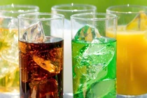  Ảnh hưởng của đồ uống có ga đến sức khỏe xương khớp 