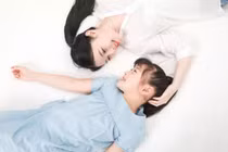 Vì sao cha mẹ nên trở thành 'bạn thân' của con?