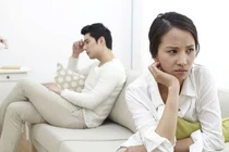 Làm sao khi bạn đời kiểm soát quá mức?
