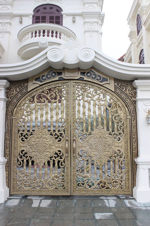 Để hoàn thiện hai ngôi biệt thự này, chủ nhân đã phát đầu tư số tiền lên đến gần 100 tỷ đồng.