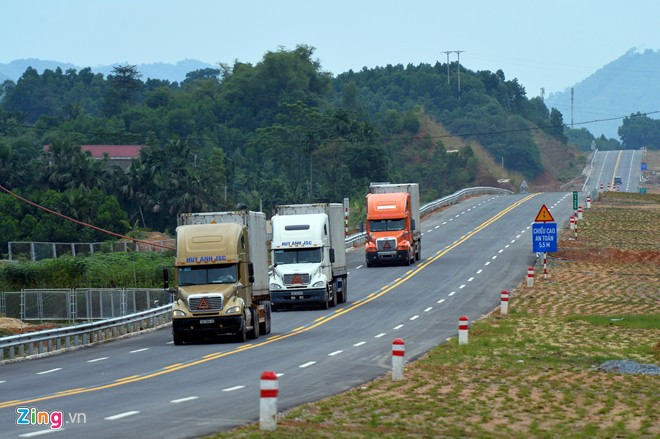 Tuyến đường được khai thác rút ngắn thời gian đi lại suốt tuyến từ 7 giờ trước đây xuống còn 3,5 giờ. Dự án này được xây dựng theo tiêu chuẩn đường cao tốc loại A. Đây là tuyến đường có ý nghĩa rất quan trọng trong việc phát triển kinh tế xã hội, an ninh quốc phòng, giảm tai nạn giao thông cho khu vực Tây Bắc nói riêng và cả nước nói chung.