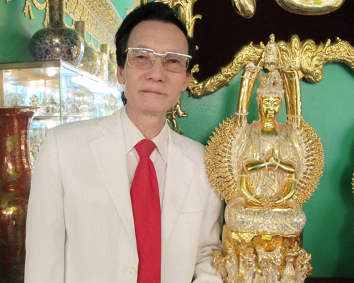 Không những được lưu truyền như giai thoại về độ giàu có thủa xưa, "Hải đồ cổ" còn nổi danh với những ý tưởng táo bạo, khác người. Từ việc xây dựng khu "Tiểu Đồ Sơn" lừng lẫy một thời, đến việc viết "huyết tâm thư" gửi Chủ tịch nước để biến Việt Nam thành cường quốc trong vòng 30 năm nữa. Cuối năm 2011, "Hải đồ cổ" còn khiến dư luận choáng váng với việc trình làng bộ gốm sứ dát vàng vô cùng đẹp mắt.