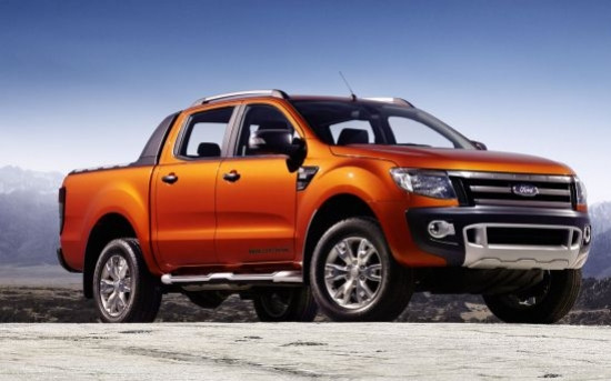 Ford Ranger: Tiêu thụ 2.062 chiếc trong 7 tháng đầu năm 2014. Xuất hiện tại Việt Nam khá lâu, dòng xe bán tải đến từ Mỹ này vẫn đang dẫn đầu lượng xe bán ra trong phân khúc xe bán tải cỡ trung tại Việt Nam và bỏ xa các đối thủ còn lại.