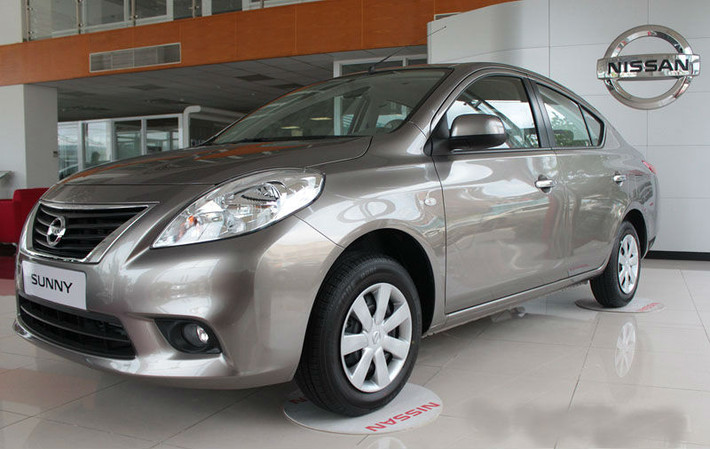 Nissan Sunny: Nếu không quá chú trọng về thiết kế thì Nissan Sunny là một mẫu xe thật sự rộng rãi cho gia đình. Bên cạnh đó, thương hiệu xe Nhật bền bỉ cũng sẽ giúp khách hàng yên tâm hơn khi sử dụng.