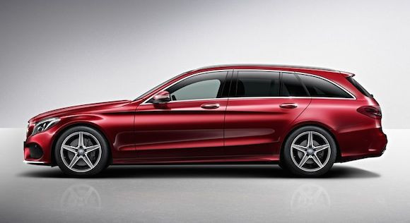 Cũng như những chiếc xe được gắn mác AMG, C-Class Estate được nâng cấp ở hàng loạt chi tiết, nhằm tạo ra sự khác biệt về ngoại hình và hiệu suất với những mẫu xe tiêu chuẩn.