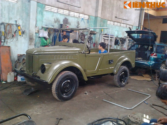 Nhưng đối với dân chơi xe, việc sở hữu một chiếc GAZ 69 là niềm mơ ước lớn và không phải muốn là được, đôi khi còn phụ thuộc vào duyên của chủ xe với GAZ 69.