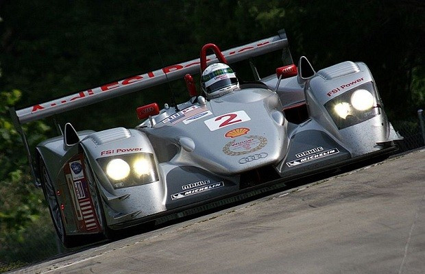 R8 Le Mans Prototype: Năm sản xuất 2000. Mẫu R8 Le Mans Prototype có thể được xem là một trong những chiếc xe đua “kiên cường” nhất của cuộc đua thử thách sức chịu đựng Le Mans. Nó đã đạt được nhiều thành tích đáng nể như chiến thắng 63 trận/79 trận, xuất phát ở Pole 47 trận, đạt được cúp vô địch 24 Hours of Le Mans 5 trên 7 lần tham gia.