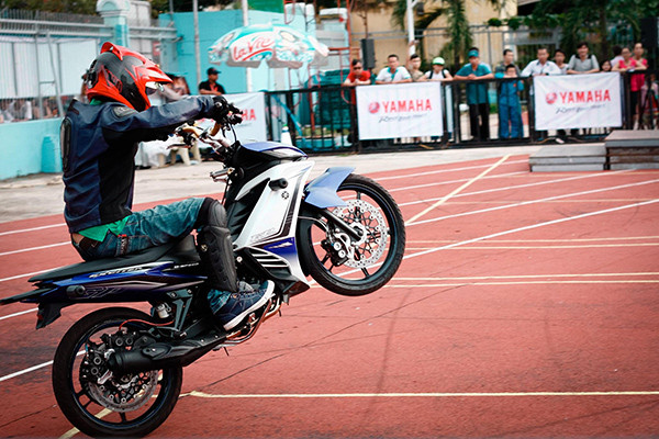 Pha bốc đầu "khó đỡ".